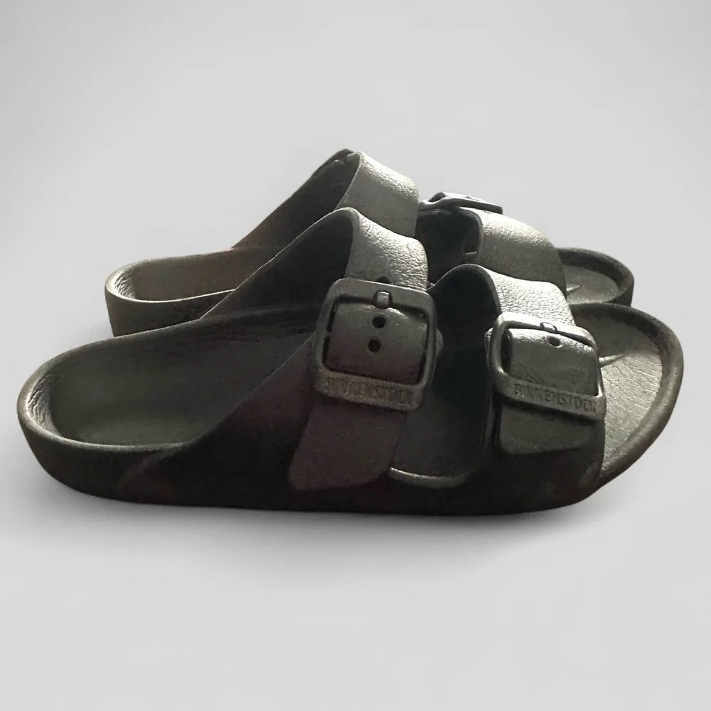 Birkenstock Arizona EVA Sandals Slip on Water Friendly‎ Youth 12-12.5 (30)